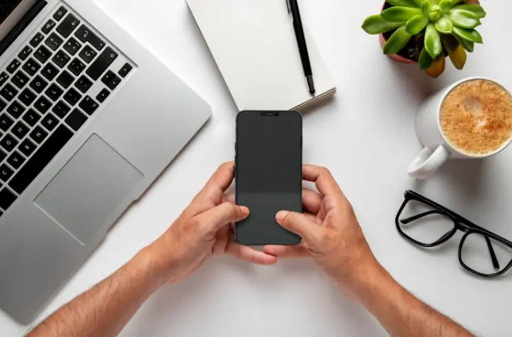 5 способів використовувати iPhone 15 для ефективного навчання та саморозвитку