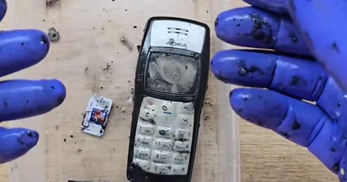 На дні Чорного моря знайшли легендарну Nokia 1100: що сталося з телефоном
