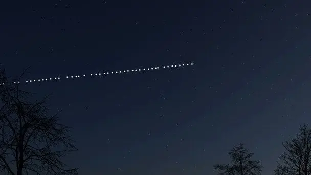 Супутники Starlink пролетять над Україною: де можна їх побачити