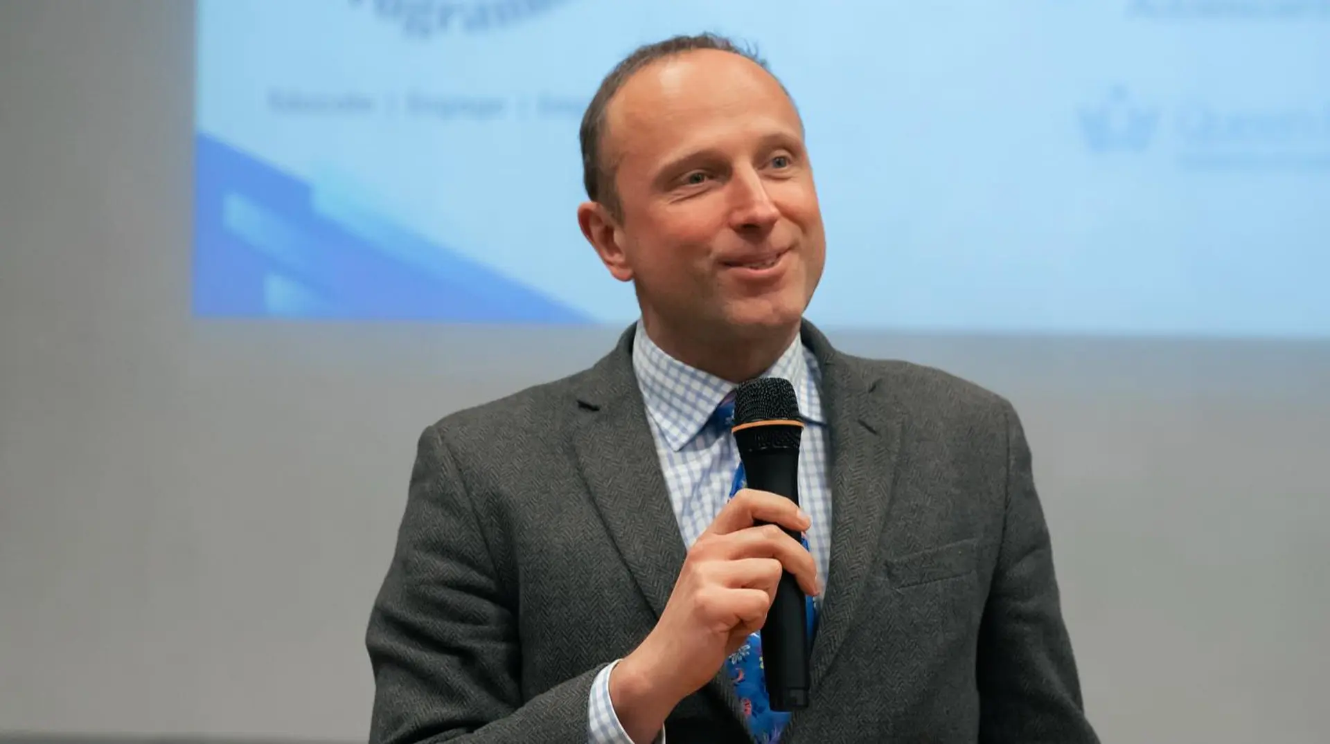 Як лікувати дитячу душу? Інтерв'ю професора Лондонського університету Дениса Угрина про психотерапію і війну