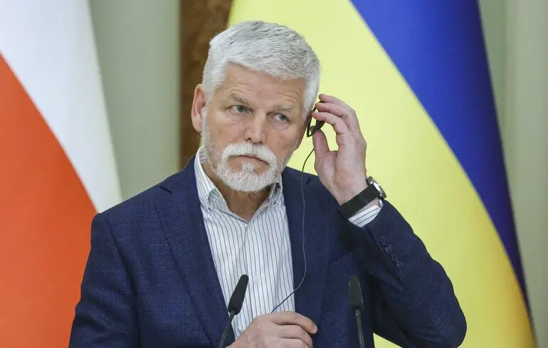 Президент Чехії: Маємо зробити все можливе, щоб війна не перетнула наші кордони