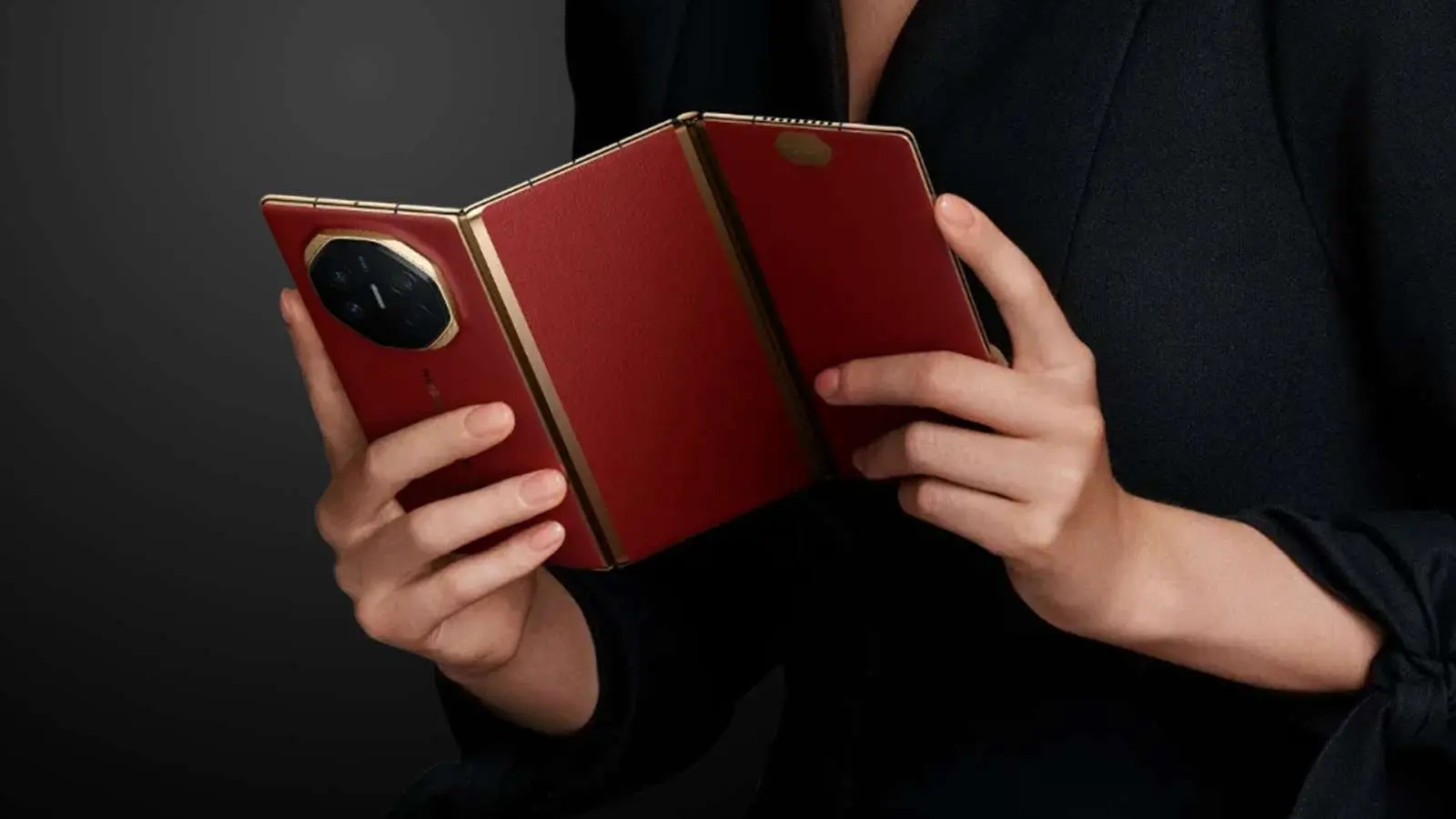 Huawei Mate XT 2 вийде з підтримкою супутникового зв’язку