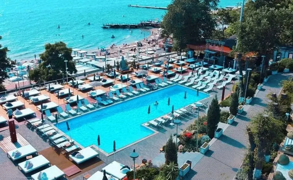 Як організувати ідеальний день на пляжі: поради від Buddha Beach