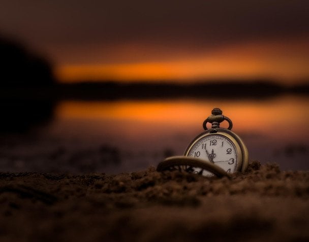 Вчені пояснили, чому з віком час летить швидше