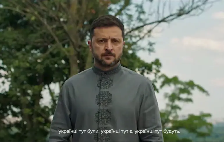 Українці тут були. Українці тут є. Українці тут будуть. Держава — це люди – Зеленський до Дня державності