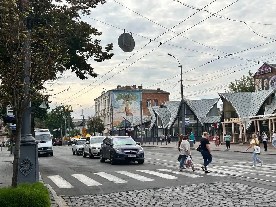 У частині Вінниці перевищення вмісту діоксиду азоту та сірчистого ангідриду в повітрі