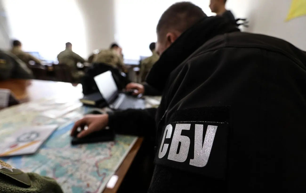Посадовець СБУ вимагав 300 тисяч доларів за знищення матеріалів справи: деталі