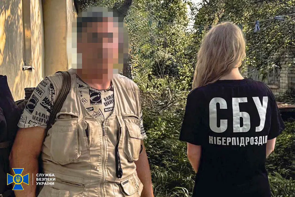 СБУ затримала харків’янина за виправдовування агресії рф та зберігання арсеналу зброї