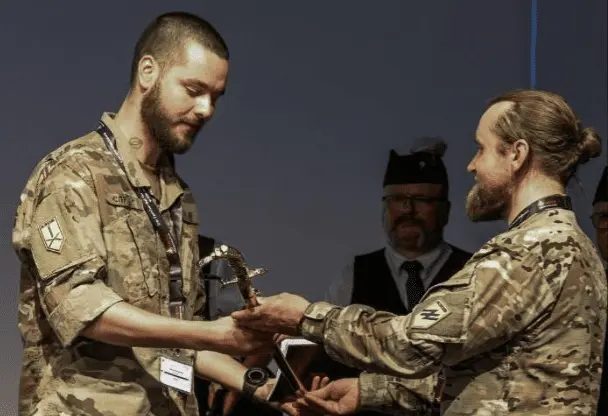 Бійця “Азову” Володимира Риженко визнали найкращим військовим медиком Європи за унікальний порятунок побратима