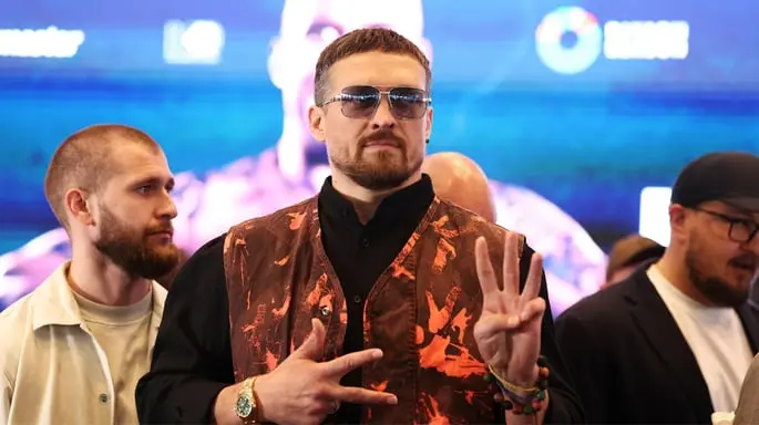 Г'юї Ф'юрі дав прогноз на реванш Усик – Дюбуа