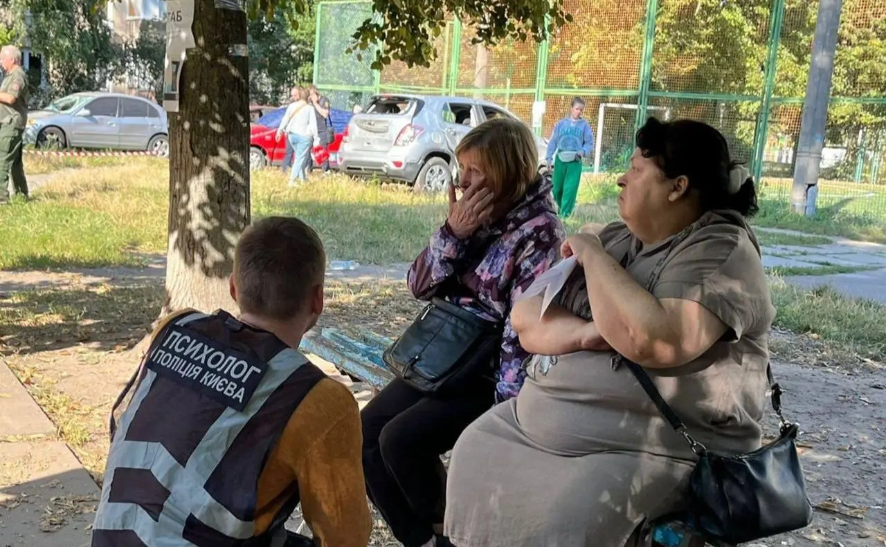 Внаслідок ворожої атаки у двох районах Києва постраждали 20 осіб віком від 20 до 83 років