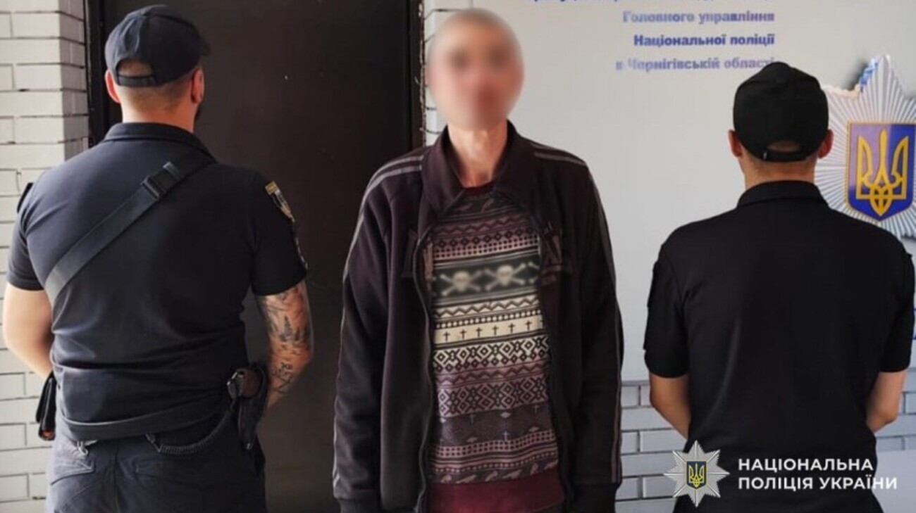 У Прилуках чоловік поранив військового ножем у приміщенні ТЦК та СП 