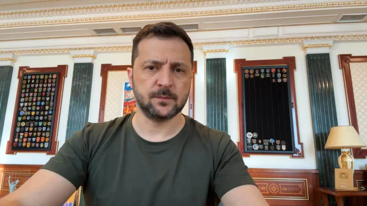 Зеленський: Україна з&#700;ясовує ситуацію з постачанням зброї зі США
