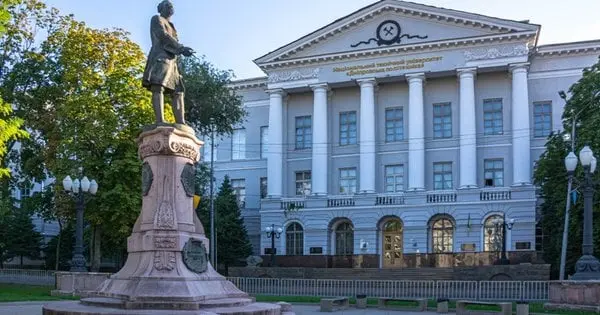 Дніпровська політехніка затвердила вартість навчання для вступників у 2025 році