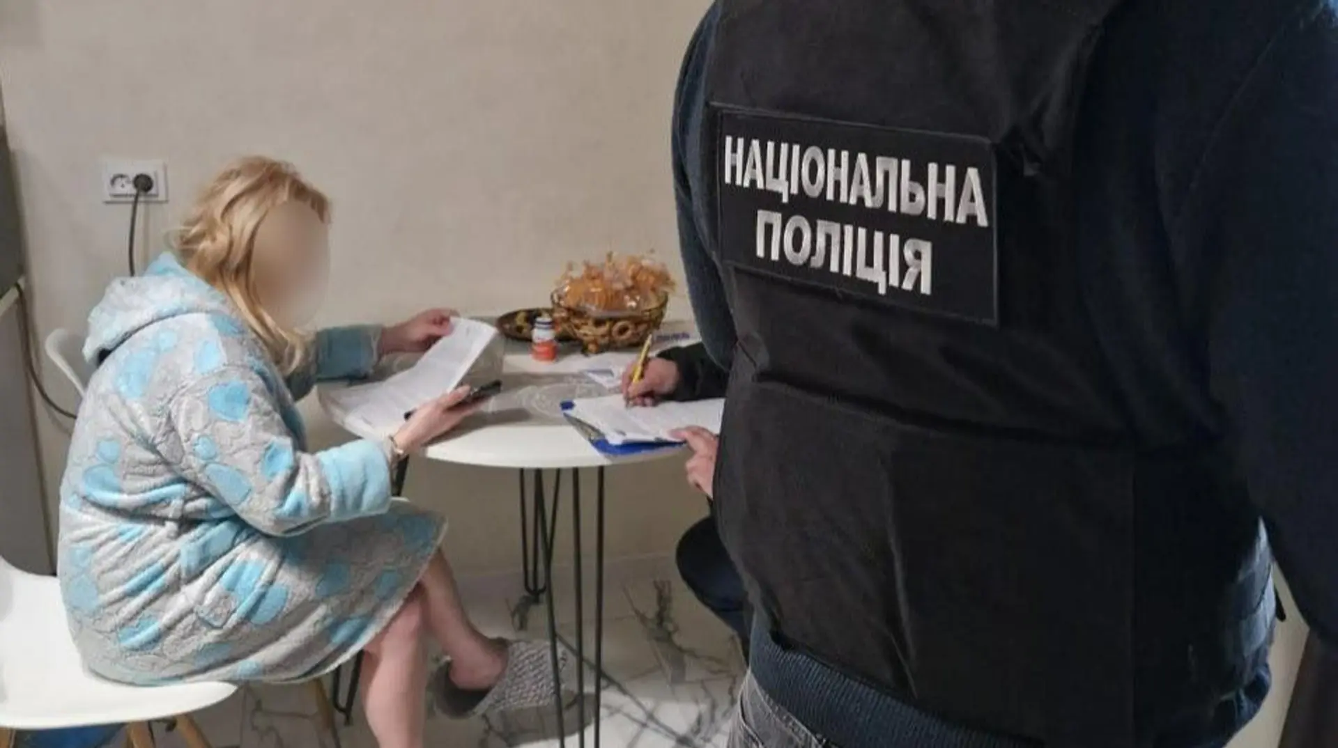 На Сумщині викрили жінку, яка вербувала українок для занять проституцією