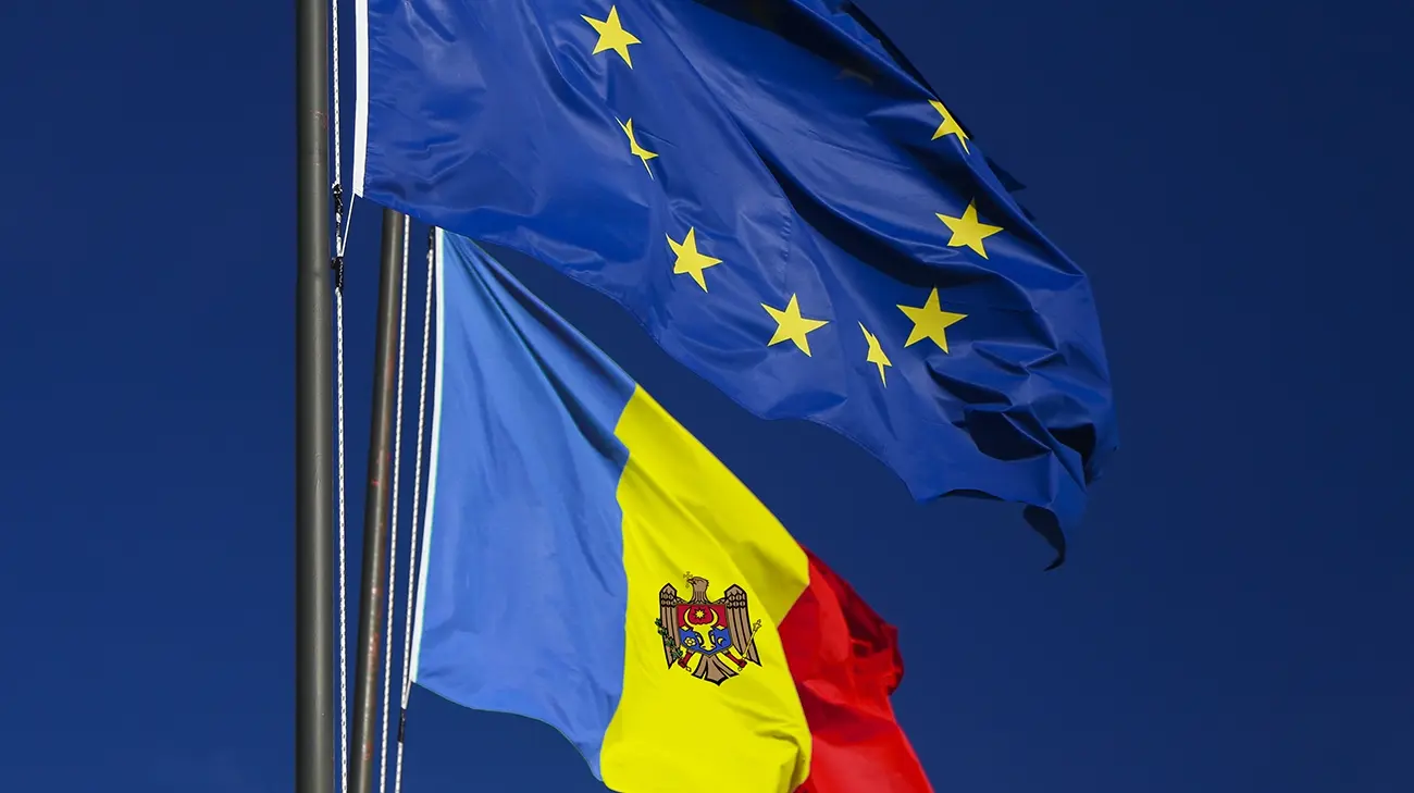 У Молдові проводять парламентські вибори, важливі для курсу країни