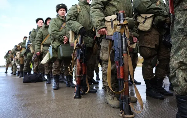 Россия в оккупации заставляет студентов с долгами мобилизоваться в армию – ЦПД