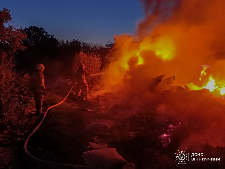 Пенсіонерка на Вінниччині палила сміття та ледь не згоріла