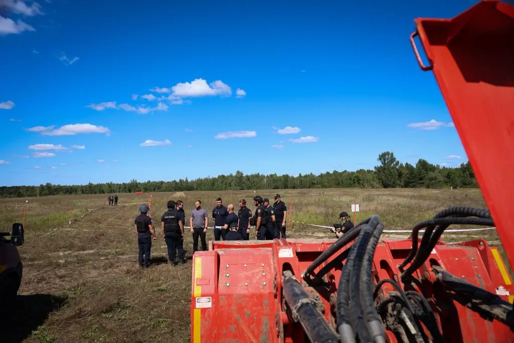 Розмінування Київщини: понад 36 тисяч гектарів очищено
