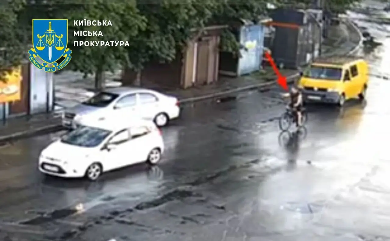 Затримали чоловіка, який стріляв по машині волонтерки у Києві