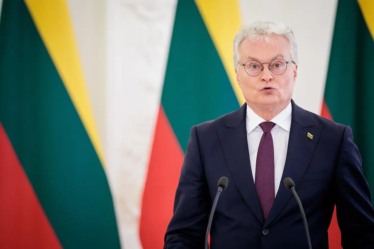 Президент Литви назвав прикордонний контроль Польщі "капітуляцією" 