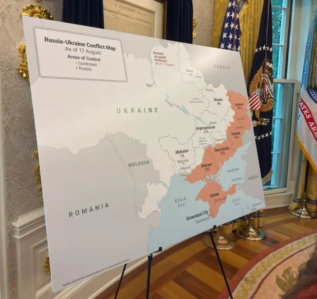 Зеленский показал Трампу на карте ситуацию с оккупированными территориями