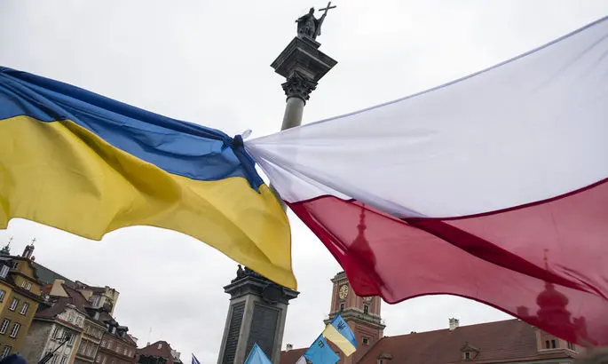 "Только совместные действия гарантируют безопасность". Зеленский предложил помощь Польше после ночного обстрела