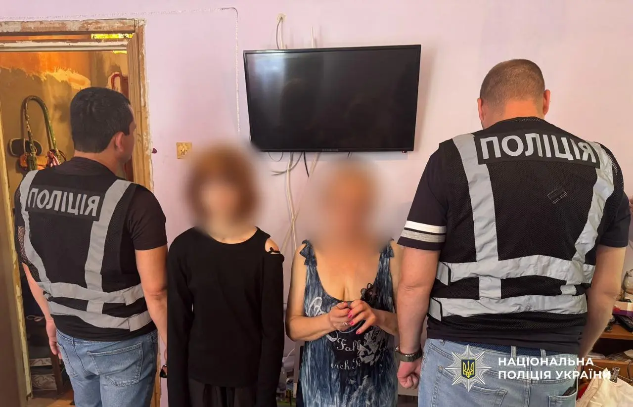 В Одесі 13-річна дівчина та її матір працювали на ворога і вчиняли підпали