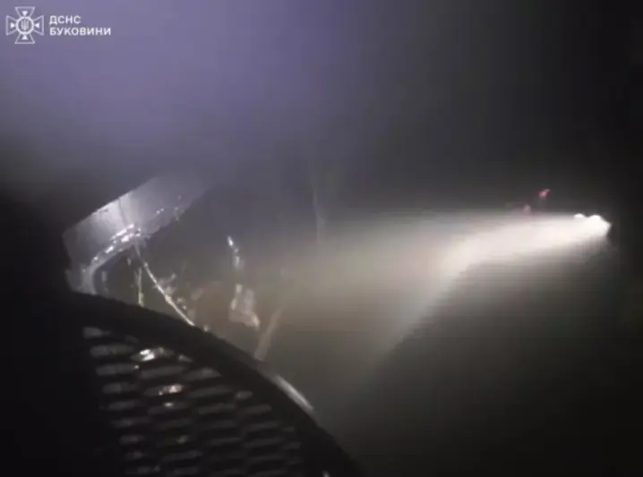 Вночі у Чернівцях горів заклад харчування