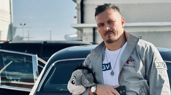 Він і близько стільки не заробив: Коппінджер розкрив деталі щодо гонорару Усика за бій з Дюбуа
