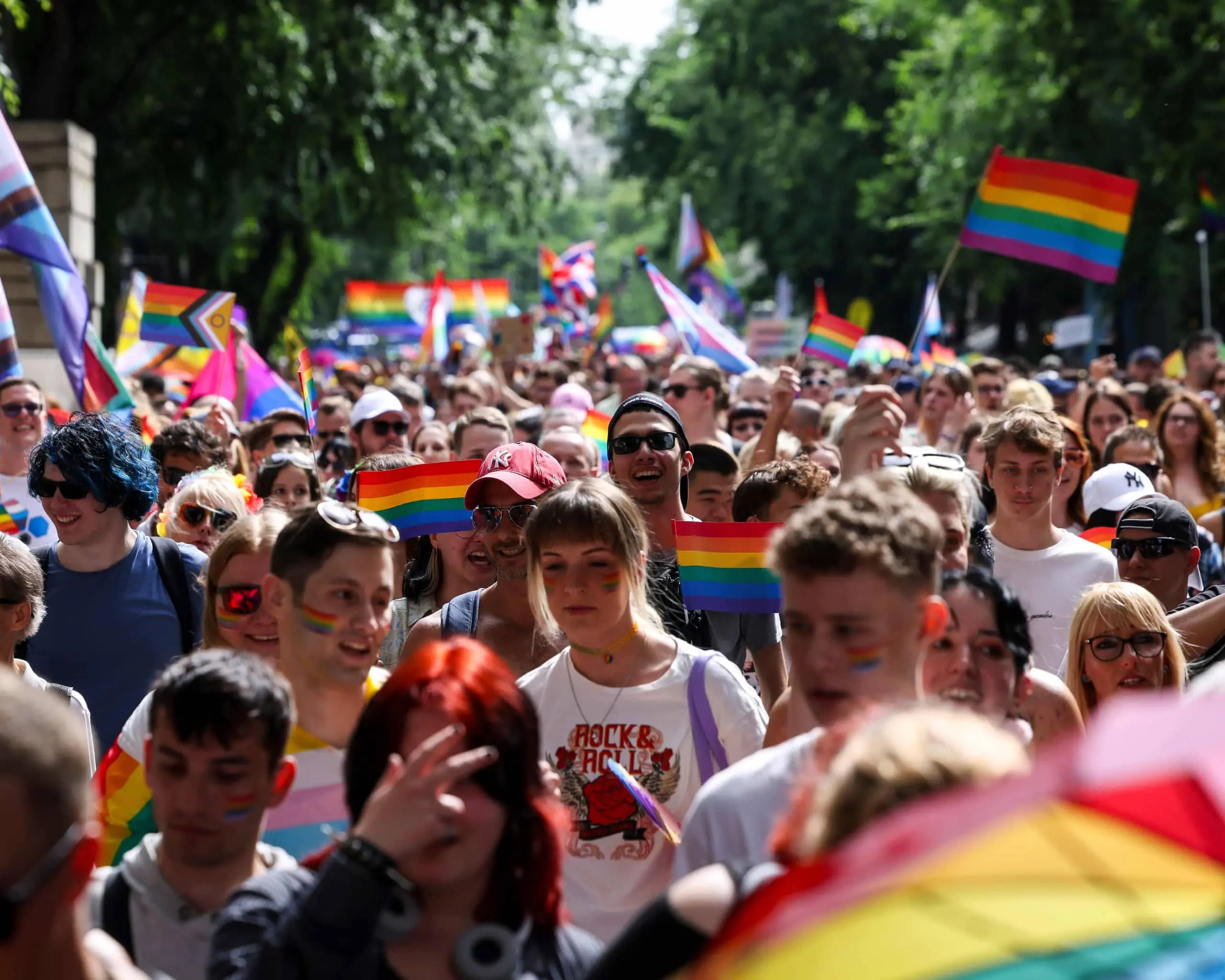 Понад 70 євродепутатів можуть приєднатись до ЛГБТ-прайду в Будапешті