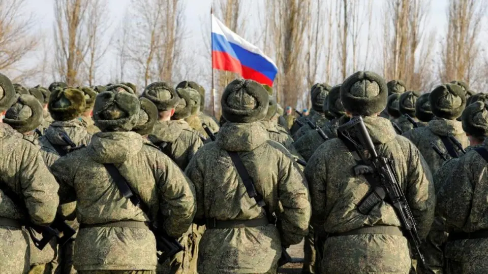 Россия вербует заключенных на войну, угрожая новыми сроками – внешняя разведка
