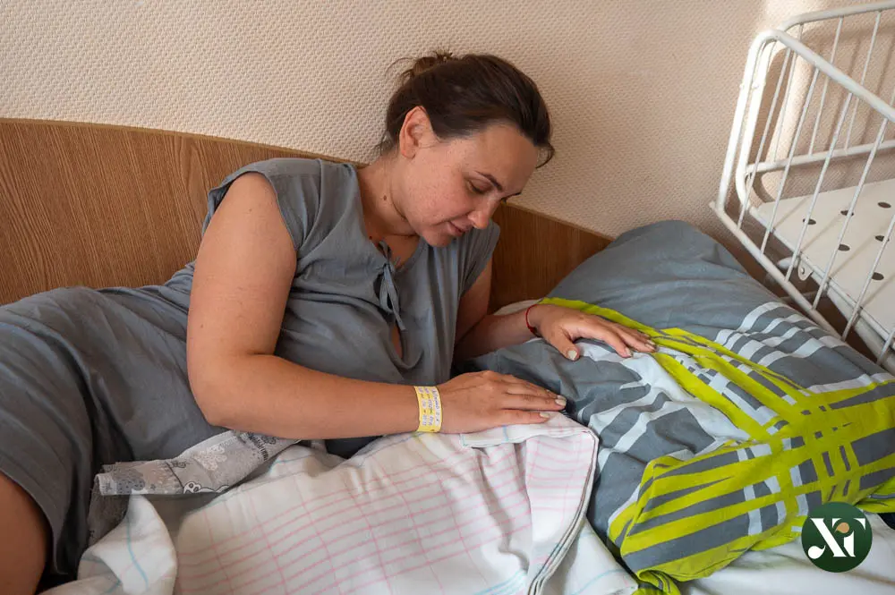 Двоє діточок у пошкодженому пологовому будинку народилися вчора ввечері (фото)