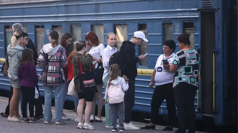 Зарплата як у Європі переконає третину українців не емігрувати – опитування