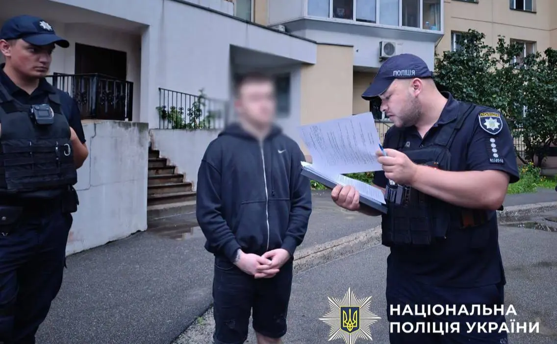 На Троєщині чоловік вистрелив в перехожого через зауваженння про неправильне паркування