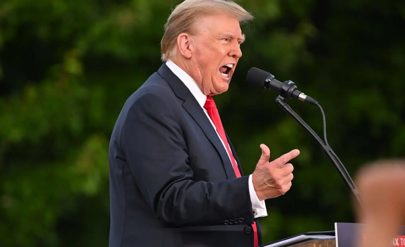 Трамп відповів на випади Маска: "Та він збожеволів!"