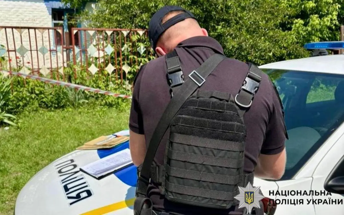 На Київщині поранений чоловік: наслідки ворожої атаки зафіксували в трьох районах області