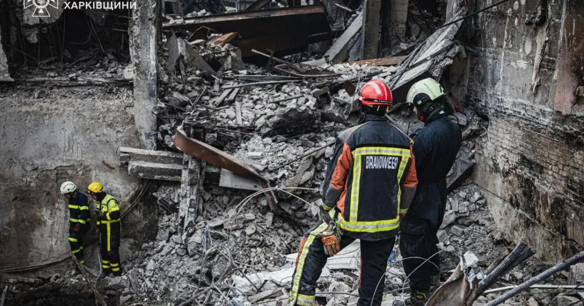 У Харкові загасили пожежу на підприємстві після обстрілу 7 червня