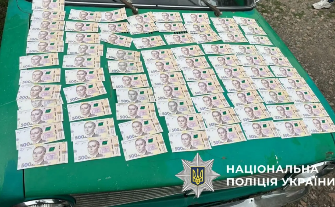 На Київщині ділок збував гранати та зброю
