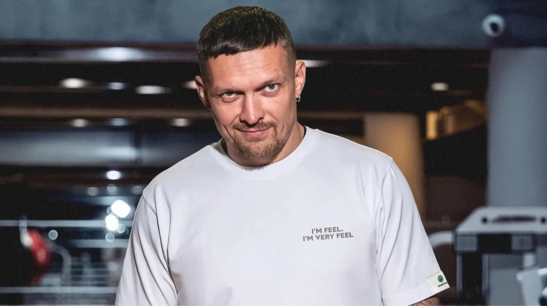 Усик назвав фаворита бою між Канело та Кроуфордом