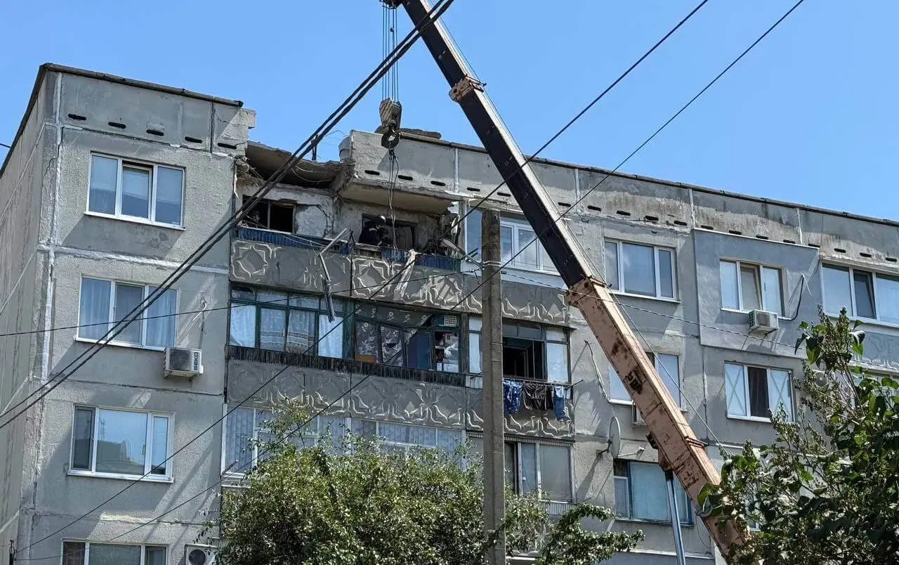Павлоград пережив атаку понад 100 ворожих дронів, крилатих і балістичних ракет: що відомо про наслідки