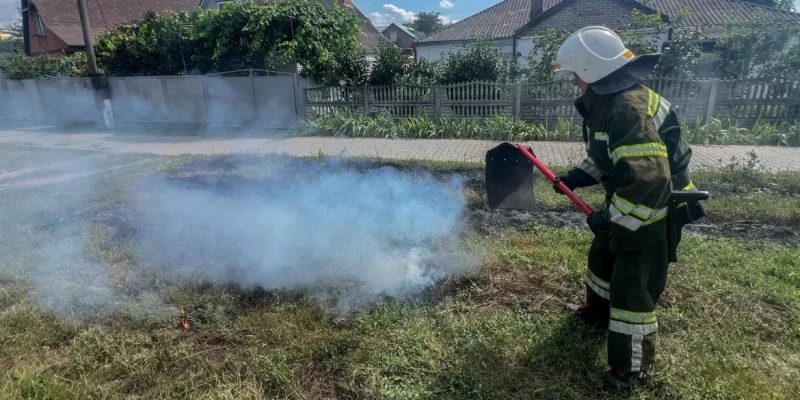У Бершадській громаді під час пожежі опіки отримав 48-річний мешканець