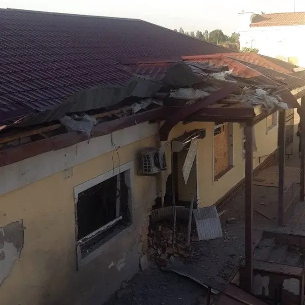 Росіяни вдарили по залізничному вокзалу в Херсоні: чи зміниться розклад руху потягів