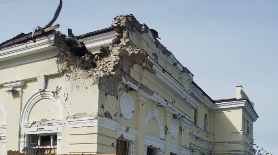 Ворог обстріляв залізничну інфраструктуру Херсону: наслідки