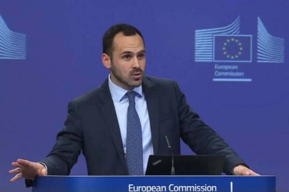 У Єврокомісії вважають "референдум" Угорщини про вступ України в ЄС "необов’язковим"