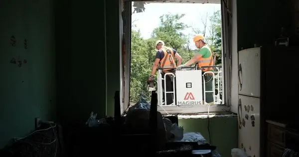Через ракетну атаку в Чернівцях пошкоджено понад 100 квартир