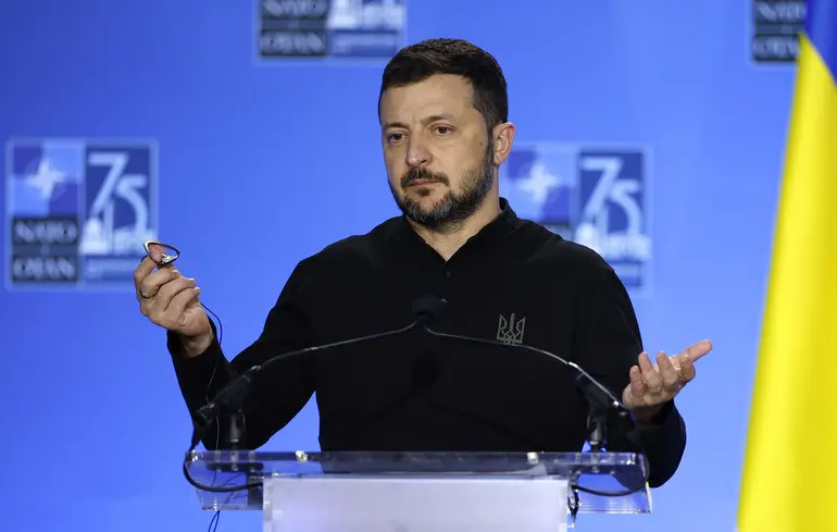 Зустріч з Трампом під час саміту G7: Зеленський планує обговорити купівлю пакету озброєння