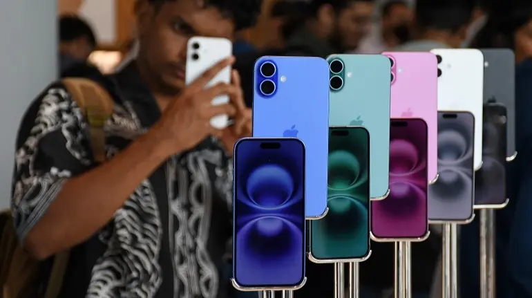 iPhone в обхід мит: Apple нарощує постачання через Індію