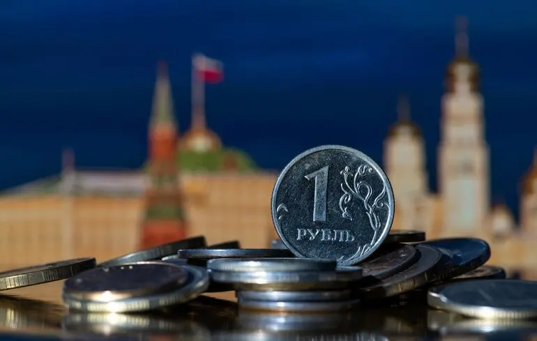 Бюджет Росії-2026: затягування податкового зашморгу, зростання тарифів, девальвація рубля і не тільки