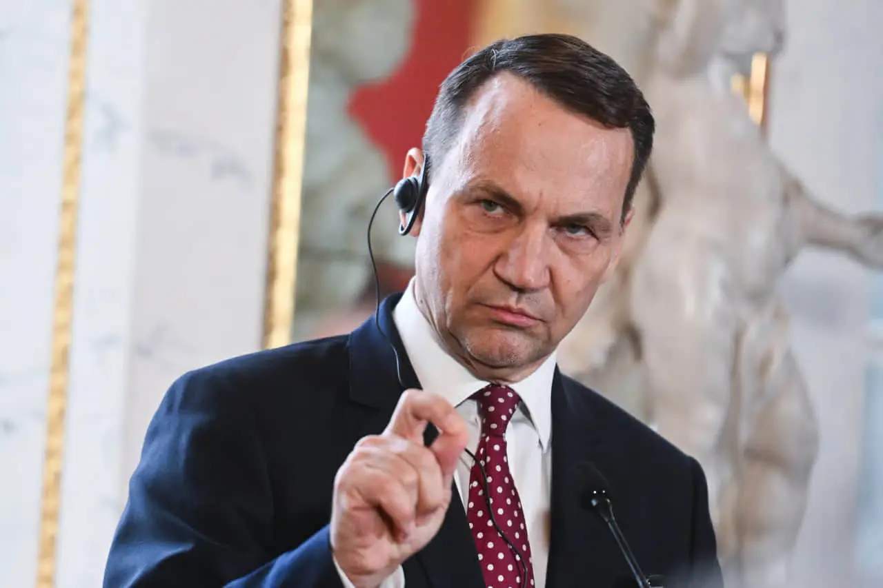 Сікорський: посилення атак після зустрічі на Алясці свідчить про намір РФ продовжувати війну